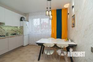 Дом 324м², 3-этажный, участок 10 сот.  