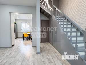 Дом 192м&sup2;, 2-этажный, участок 6 сот.  