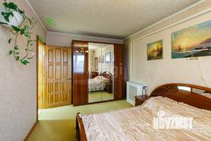 Дом 218м&sup2;, 2-этажный, участок 9 сот.  