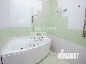 Таунхаус 349м², 3-этажный, участок 6 сот.  