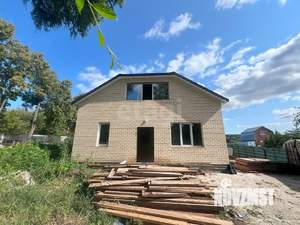Дом 150м², 2-этажный, участок 6 сот.  
