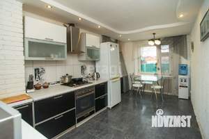 Дом 170м², 2-этажный, участок 5 сот.  