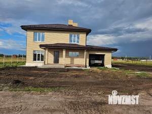 Дом 240м², 2-этажный, участок 15 сот.  