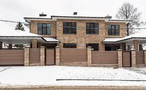 Дом 142м&sup2;, 2-этажный, участок 3 сот.  