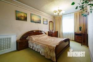 Дом 218м&sup2;, 2-этажный, участок 9 сот.  