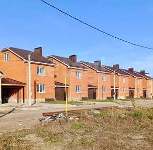 Дом 197м&sup2;, 2-этажный, участок 4 сот.  