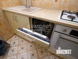 Коттедж 348м², 2-этажный, участок 6 сот.  
