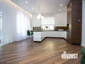 Коттедж 221м&sup2;, 2-этажный, участок 5 сот.  