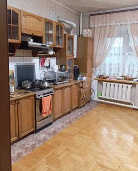 Дом 300м&sup2;, 2-этажный, участок 8 сот.  