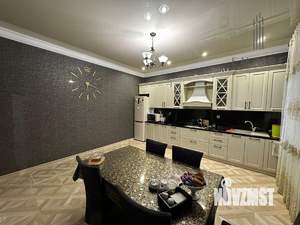 Дом 300м², 2-этажный, участок 6 сот.  