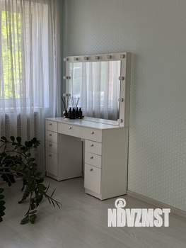 Коттедж 220м², 2-этажный, участок 6 сот.  