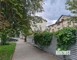 Дом 184м², 3-этажный, участок 3 сот.  