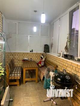 Дом 184м², 3-этажный, участок 3 сот.  