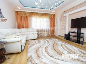 Коттедж 349м², 3-этажный, участок 6 сот.  