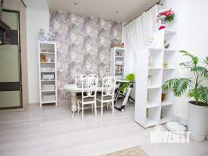 Дом 170м&sup2;, 2-этажный, участок 6 сот.  