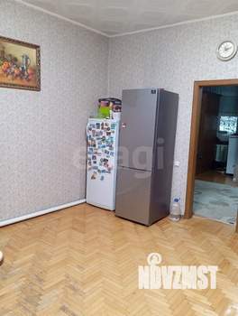 Дом 300м&sup2;, 2-этажный, участок 8 сот.  