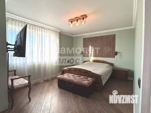 Дом 215м&sup2;, 2-этажный, участок 6 сот.  