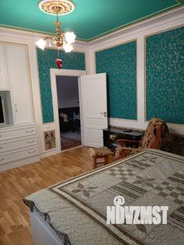 Дом 256м&sup2;, 2-этажный, участок 8 сот.  