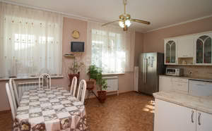 Дом 284м², 3-этажный, участок 5 сот.  