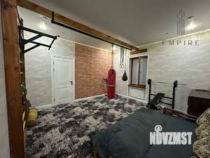 Дом 300м², 2-этажный, участок 6 сот.  