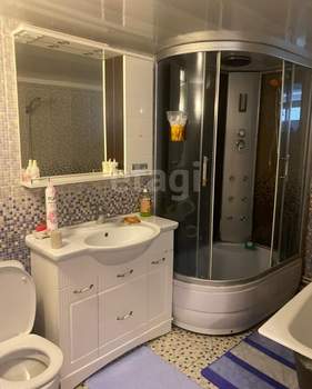 Дом 230м², 3-этажный, участок 3 сот.  