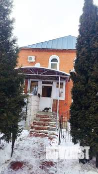 Коттедж 395м², 3-этажный, участок 12 сот.  