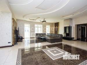 Дом 700м², 3-этажный, участок 8 сот.  