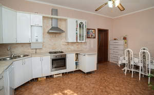 Дом 284м², 3-этажный, участок 5 сот.  