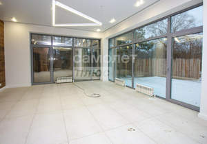 Дом 158м&sup2;, 2-этажный, участок 10 сот.  