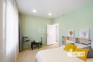 Дом 146м&sup2;, 3-этажный, участок 13 сот.  