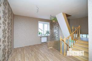 Коттедж 303м², 2-этажный, участок 6 сот.  