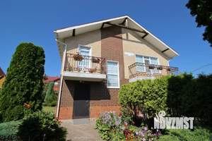 Дом 168м², 2-этажный, участок 7 сот.  