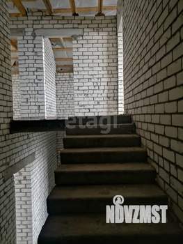 Коттедж 218м², 2-этажный, участок 12 сот.  