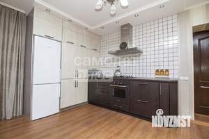 Дом 180м², 2-этажный, участок 6 сот.  