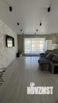 Дом 173м², 2-этажный, участок 10 сот.  