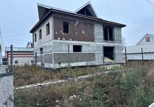 Дом 230м&sup2;, 2-этажный, участок 6 сот.  