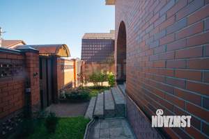 Дом 284м&sup2;, 3-этажный, участок 5 сот.  