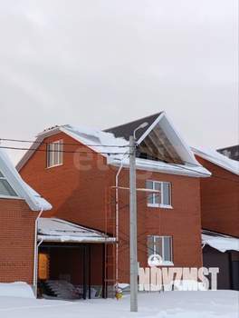 Дом 197м&sup2;, 2-этажный, участок 4 сот.  