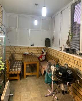 Дом 184м², 3-этажный, участок 3 сот.  