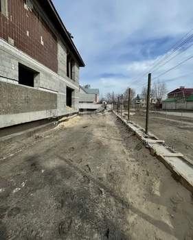 Дом 250м², 2-этажный, участок 6 сот.  