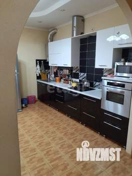 Дом 392м², 3-этажный, участок 10 сот.  