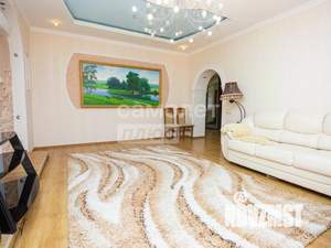 Таунхаус 349м², 3-этажный, участок 6 сот.  