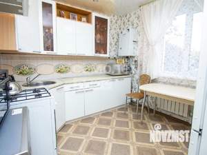 Дом 140м&sup2;, 2-этажный, участок 10 сот.  