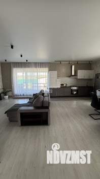 Дом 173м², 2-этажный, участок 10 сот.  