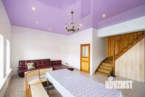 Дом 160м&sup2;, 2-этажный, участок 11 сот.  