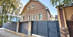 Дом 215м², 3-этажный, участок 6 сот.  