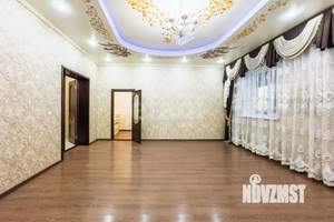 Дом 199м², 2-этажный, участок 4 сот.  