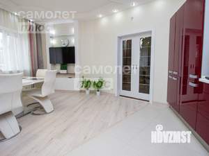 Коттедж 285м&sup2;, 2-этажный, участок 9 сот.  