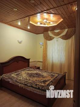 Дом 70м&sup2;, 2-этажный, участок 6 сот.  