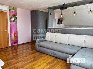 Дом 234м², 3-этажный, участок 15 сот.  